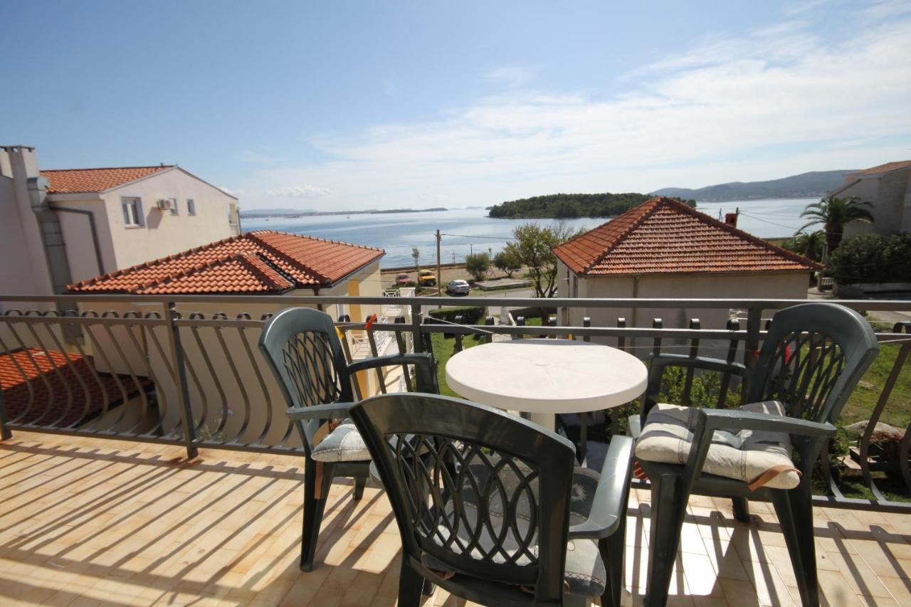 Rooms By The Sea Pasman - 8223 Kültér fotó