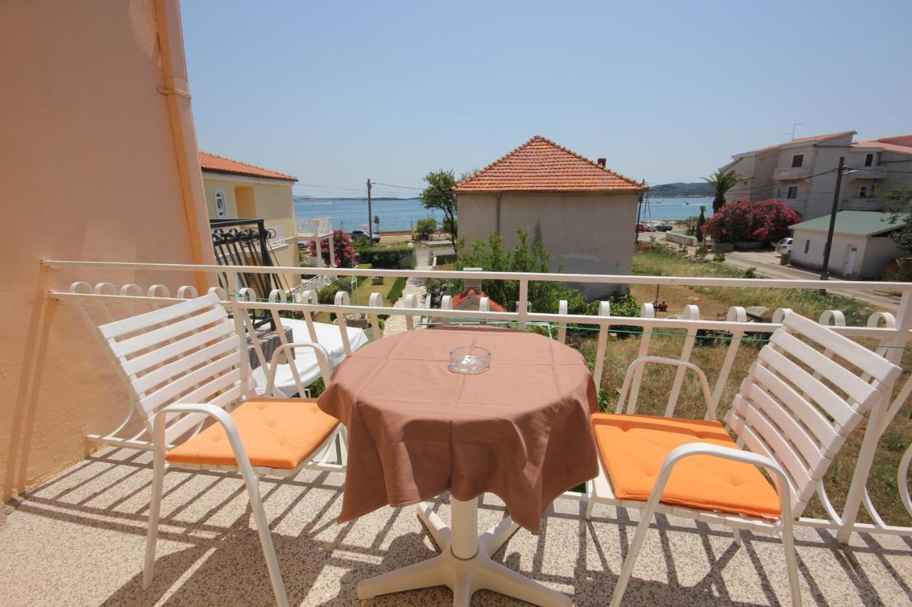 Rooms By The Sea Pasman - 8223 Kültér fotó